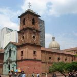 Башня часовни Непорочного зачатия в городе Кали (Колумбия)