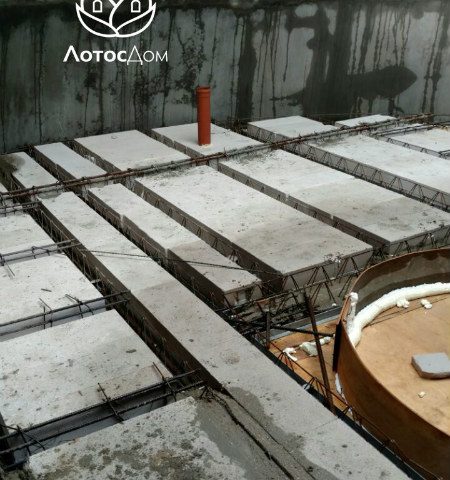 Начало бетонирования перекрытия МАРКО в доме ЛОТОС