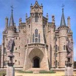 Епископский дворец в Асторге Испания