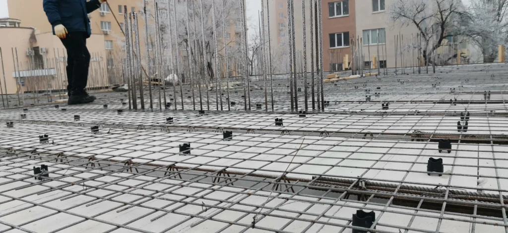 Монтаж перекрытия первого этажа