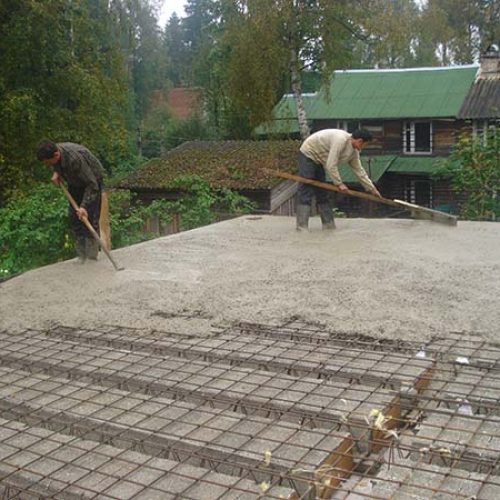 Разравнивание поверхности бетона