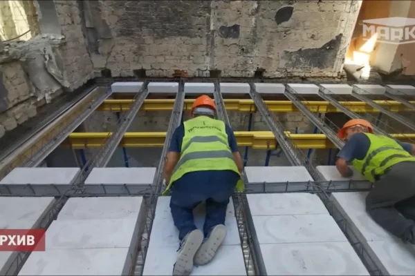 Процесс укладки газобетона