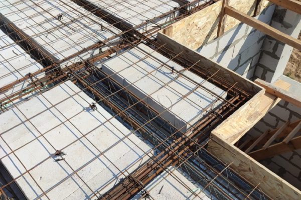 Формирование опалубки лестничного проема